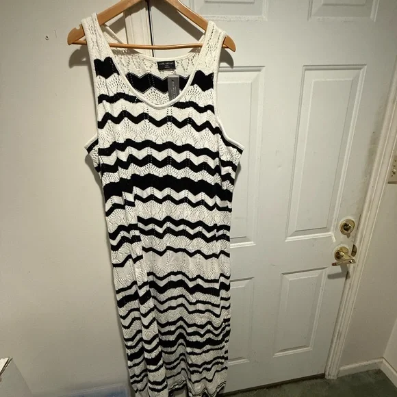 NWT Lane Bryant Black and White Chevron Knit Dress - Picture 1 of 4